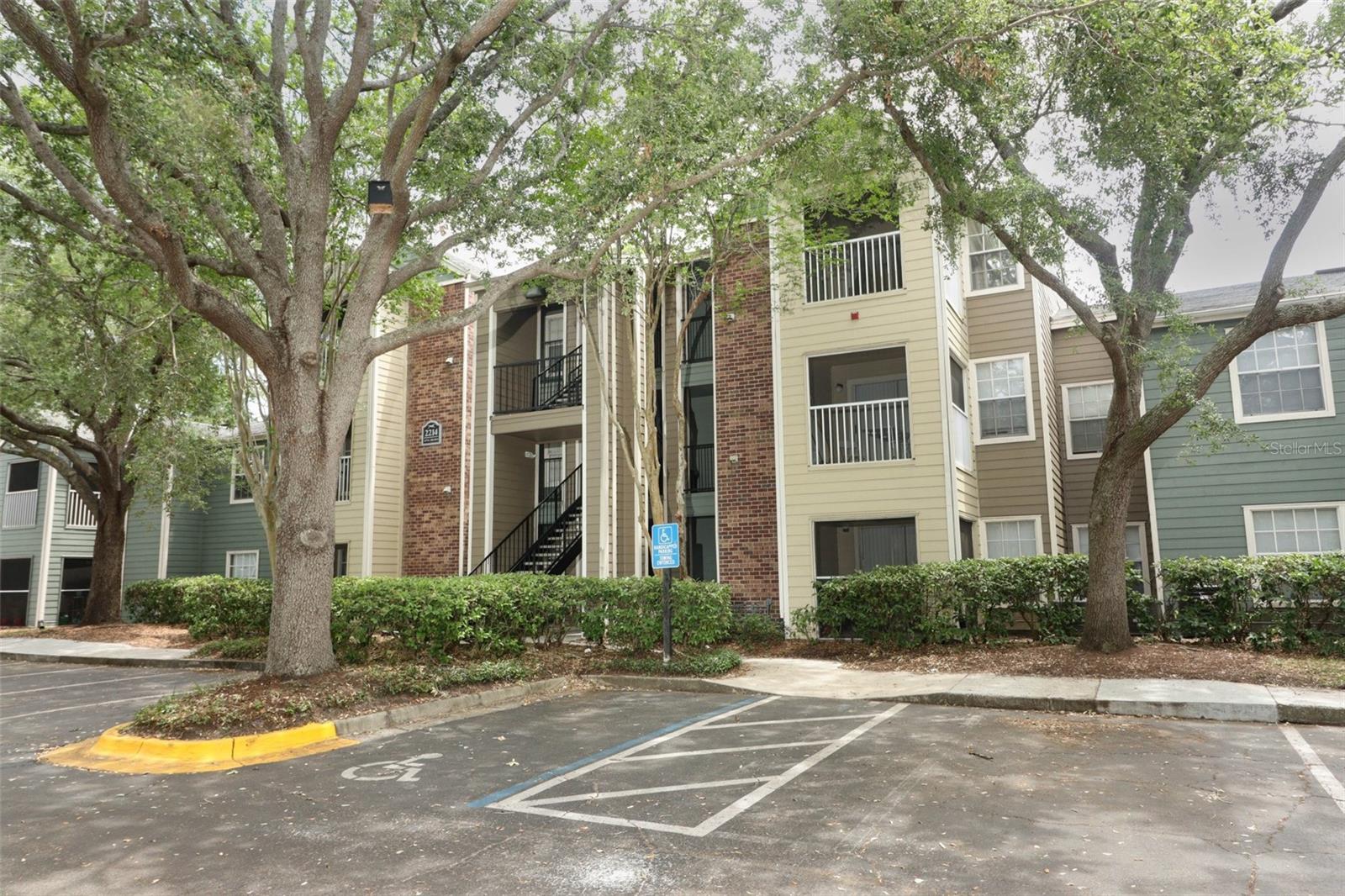 2214 Metropolitan Way, FL