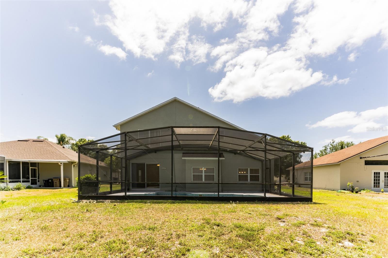 2433 Huron Circle, FL