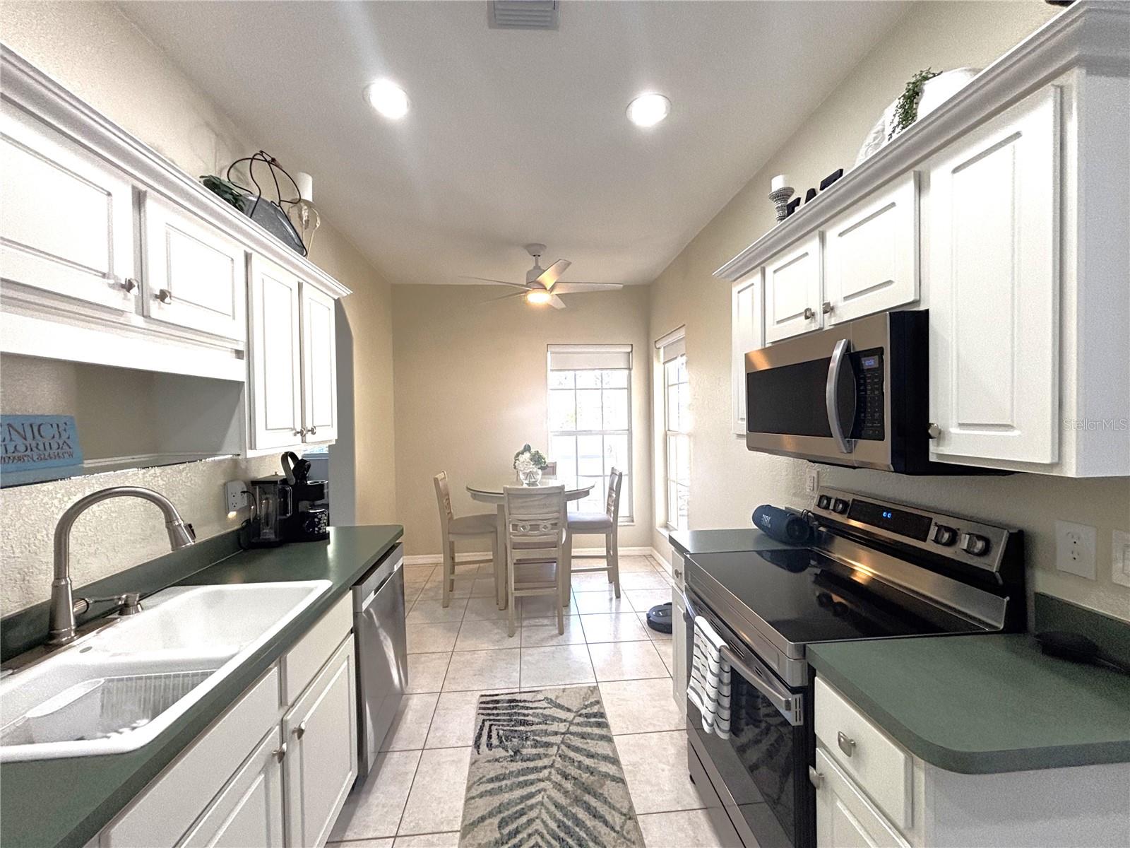 1759 Fountain View Circle, FL