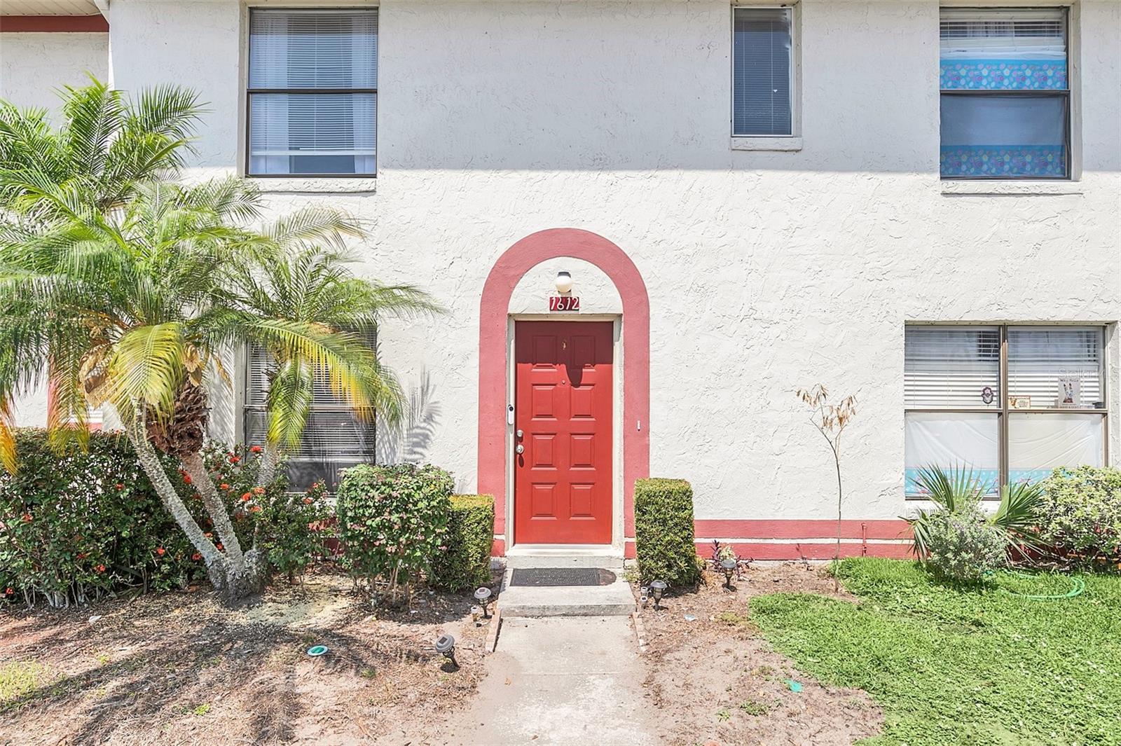 1612 Sandy Point Square, FL