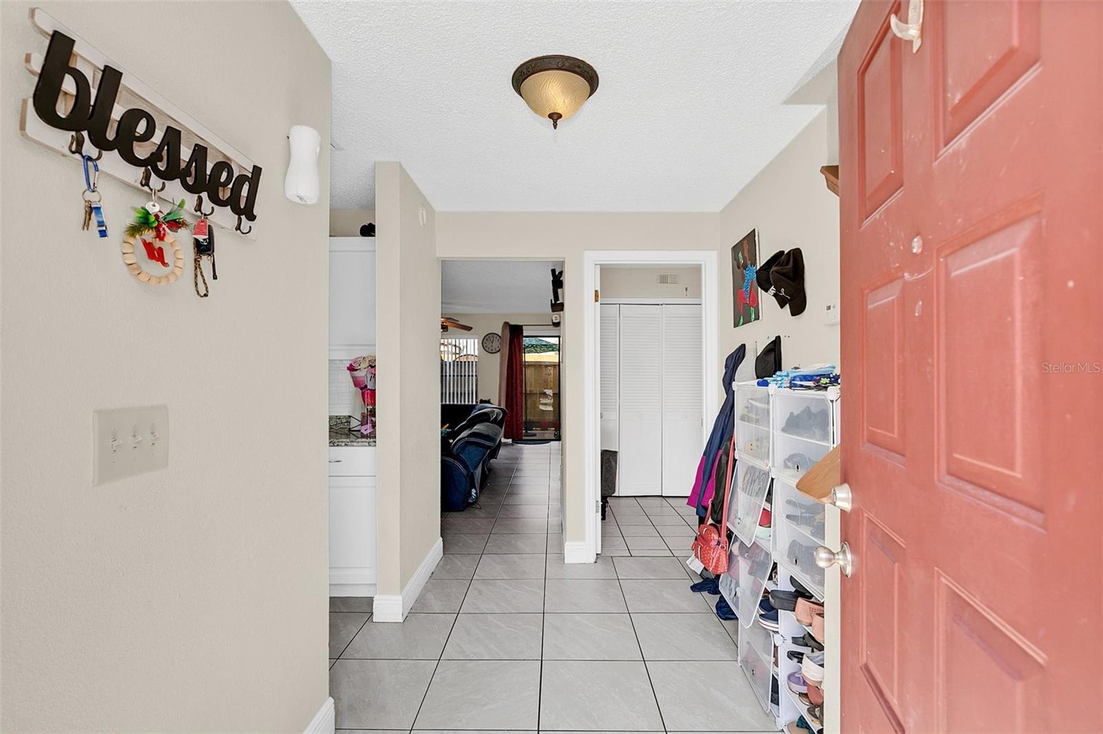 1612 Sandy Point Square, FL