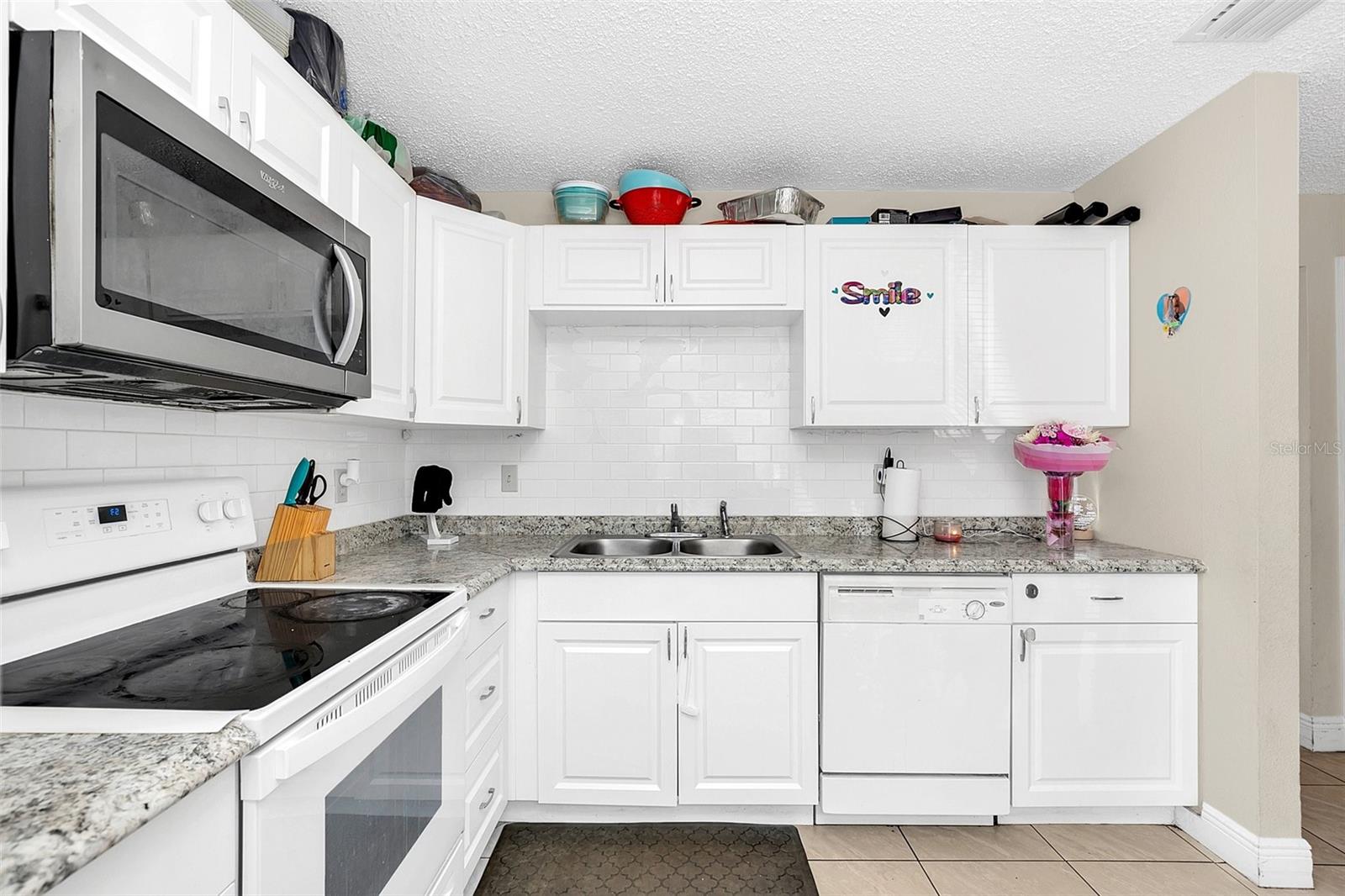 1612 Sandy Point Square, FL