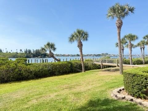 460 Bouchelle Drive, FL