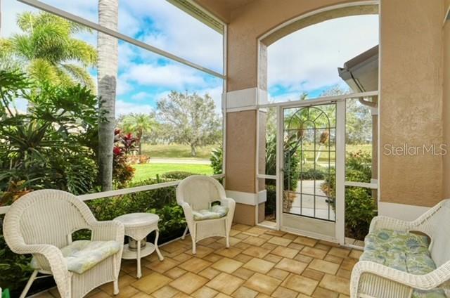 9480 Forest Hills Circle, FL