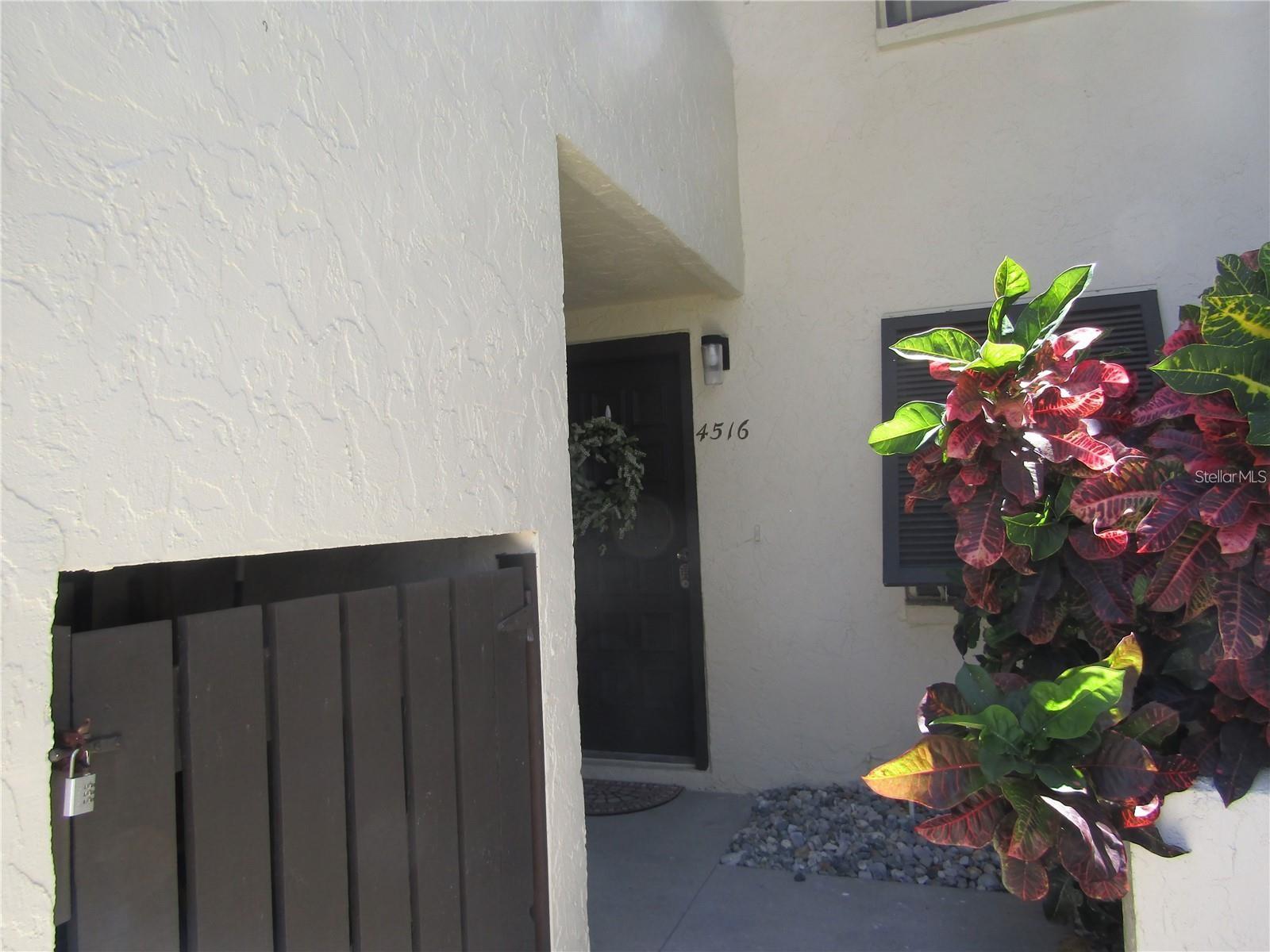 4516 Longwater, FL