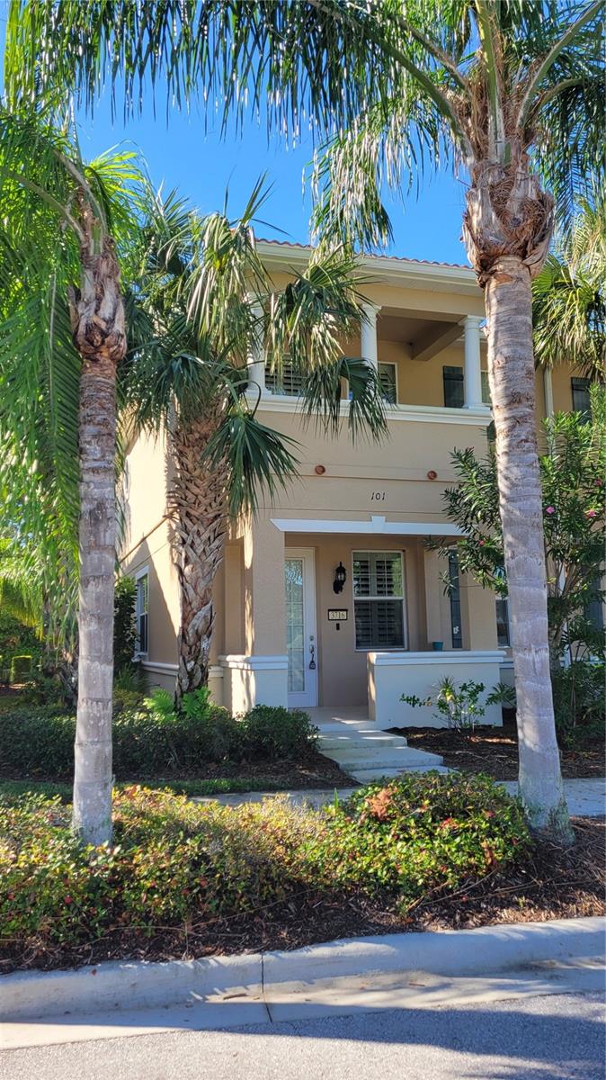 3716 82nd Avenue Circle, FL