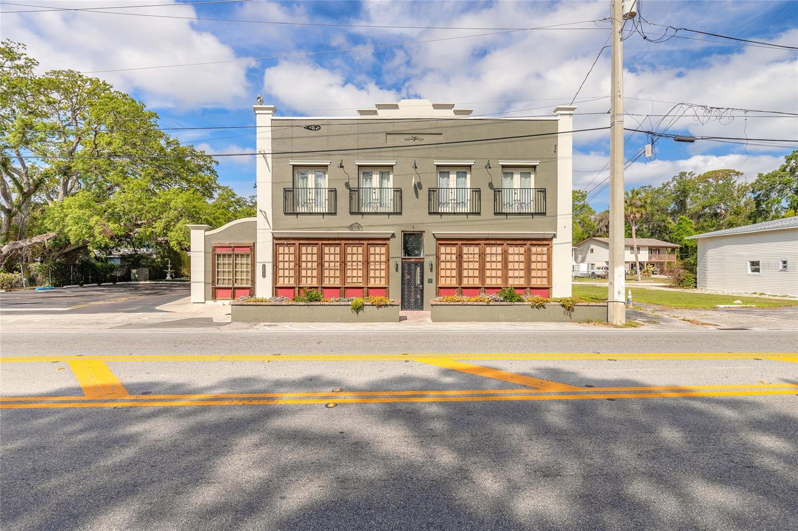 1112 Riverside Drive, FL