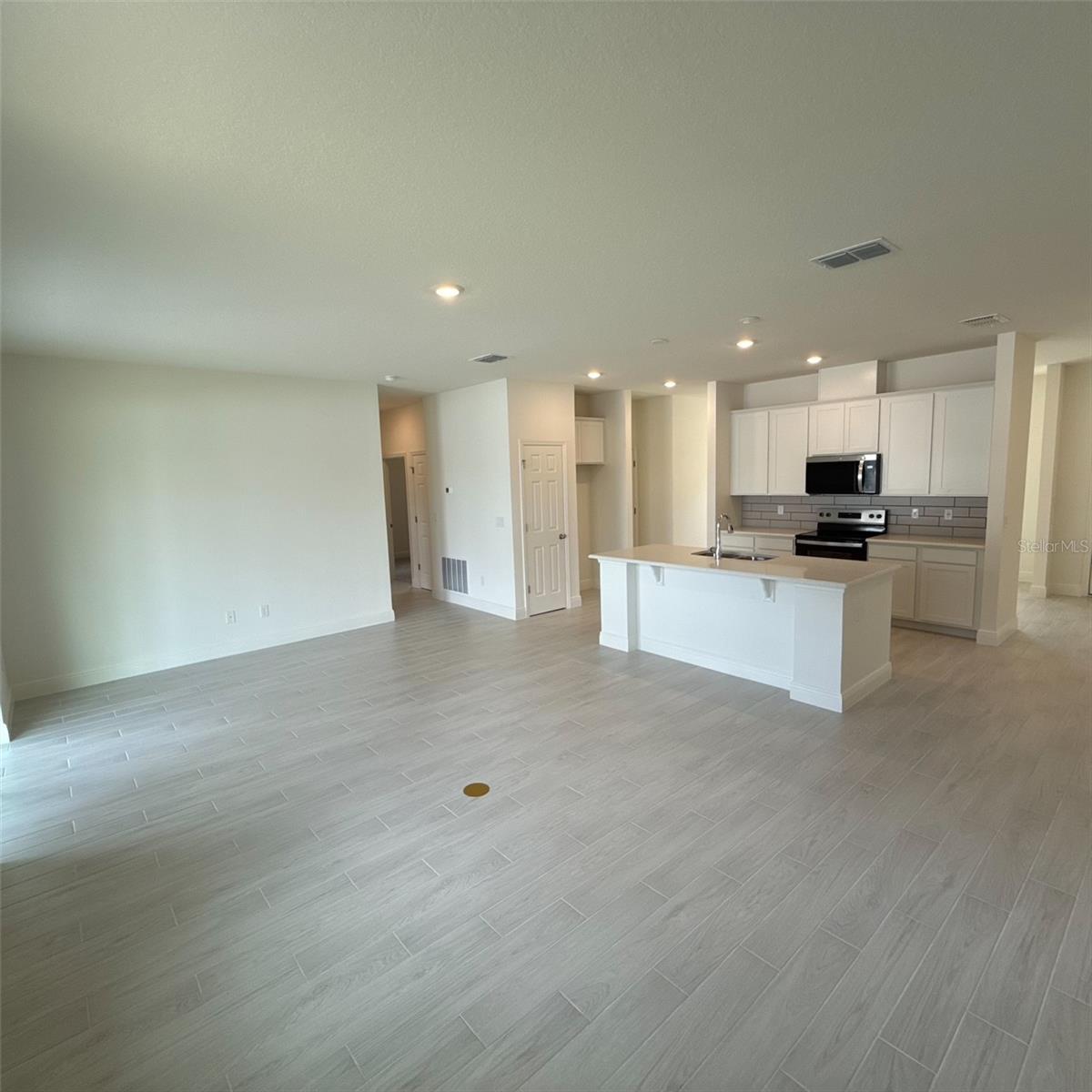 106 Forrester Place, FL