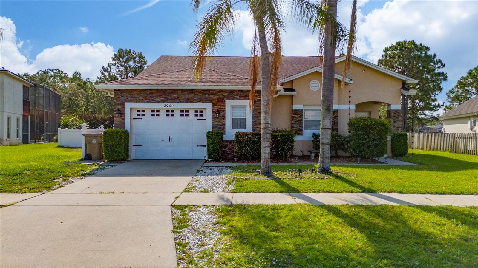 2902 Paddington Way, FL
