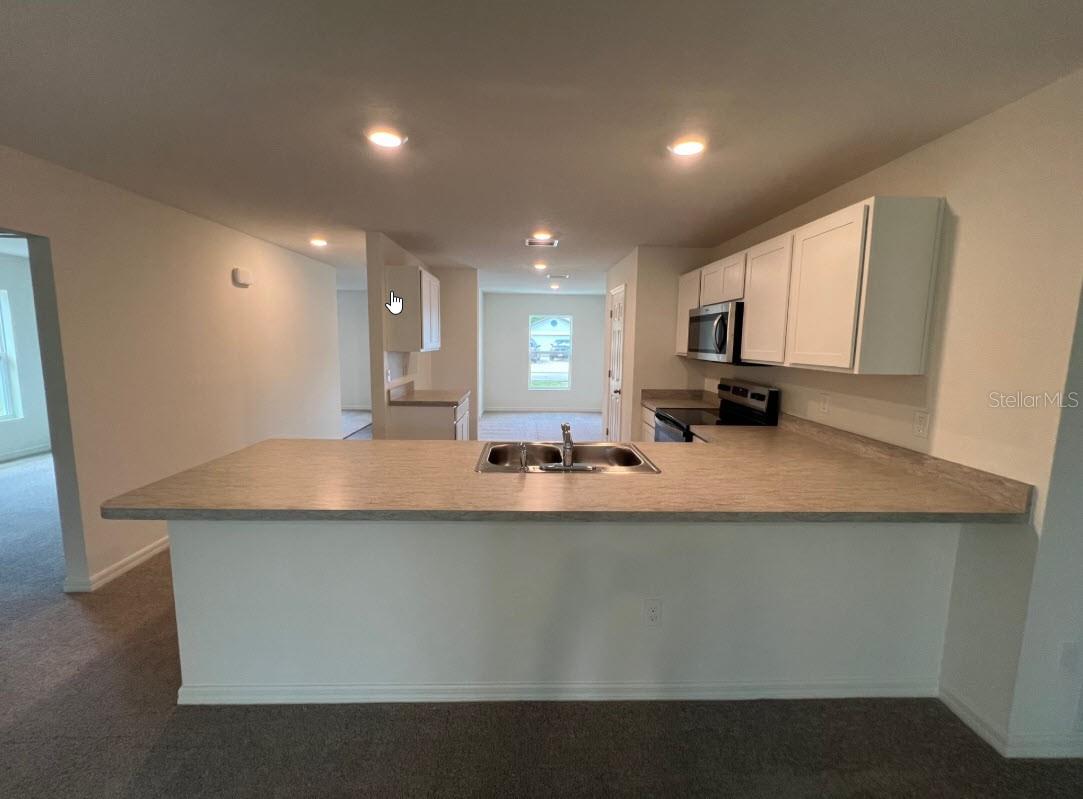76 Raleigh Drive, FL