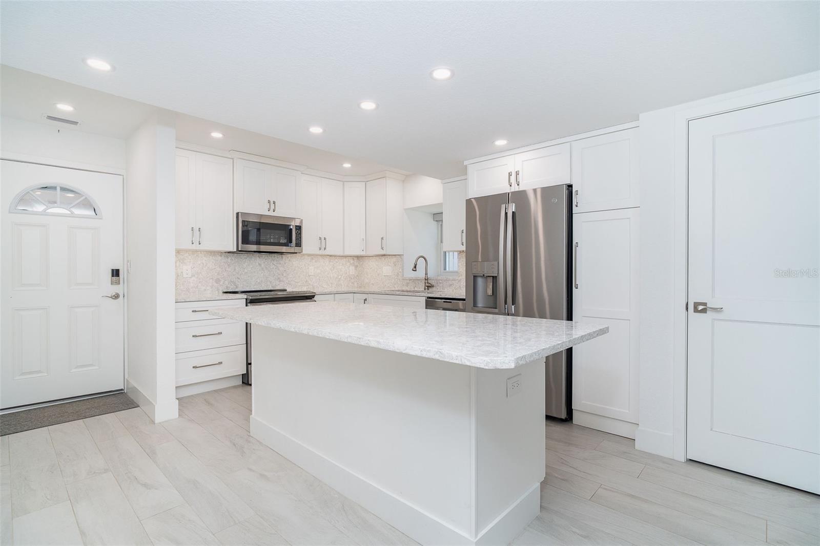 2700 Beach Road, FL