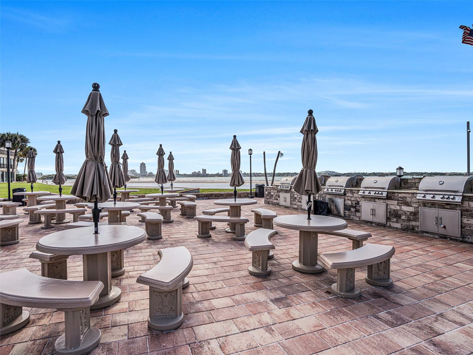 830 Gulfview Boulevard, FL