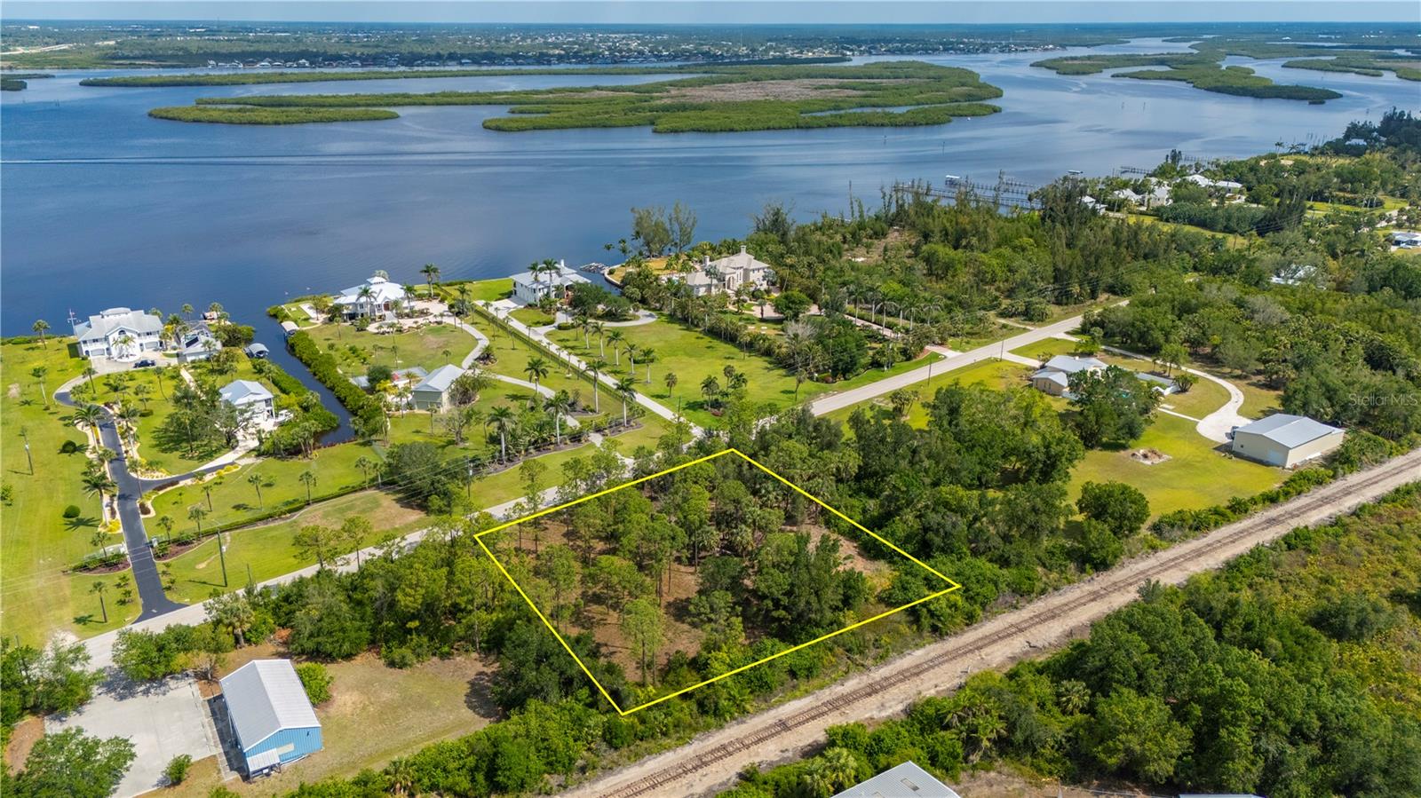 4685 Riverside Drive, FL
