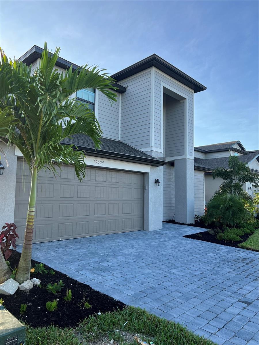 19524 Fishhawk Trail, FL