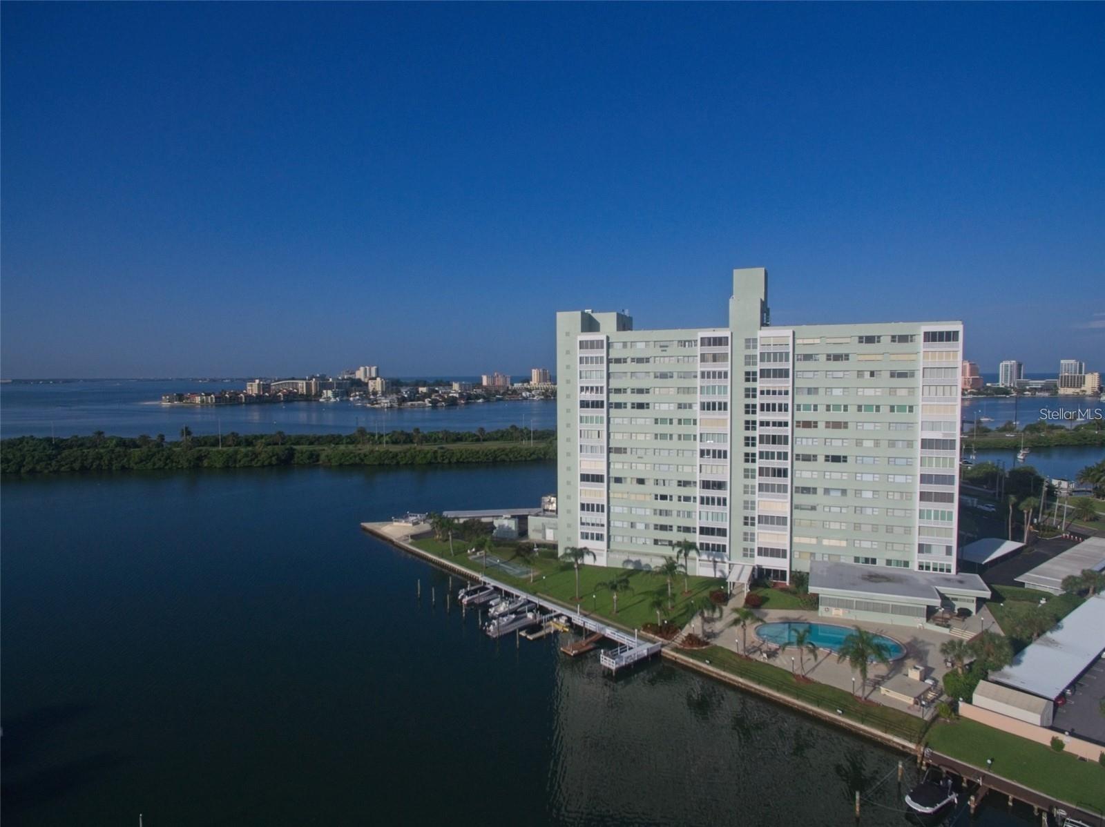31 Island Way, FL