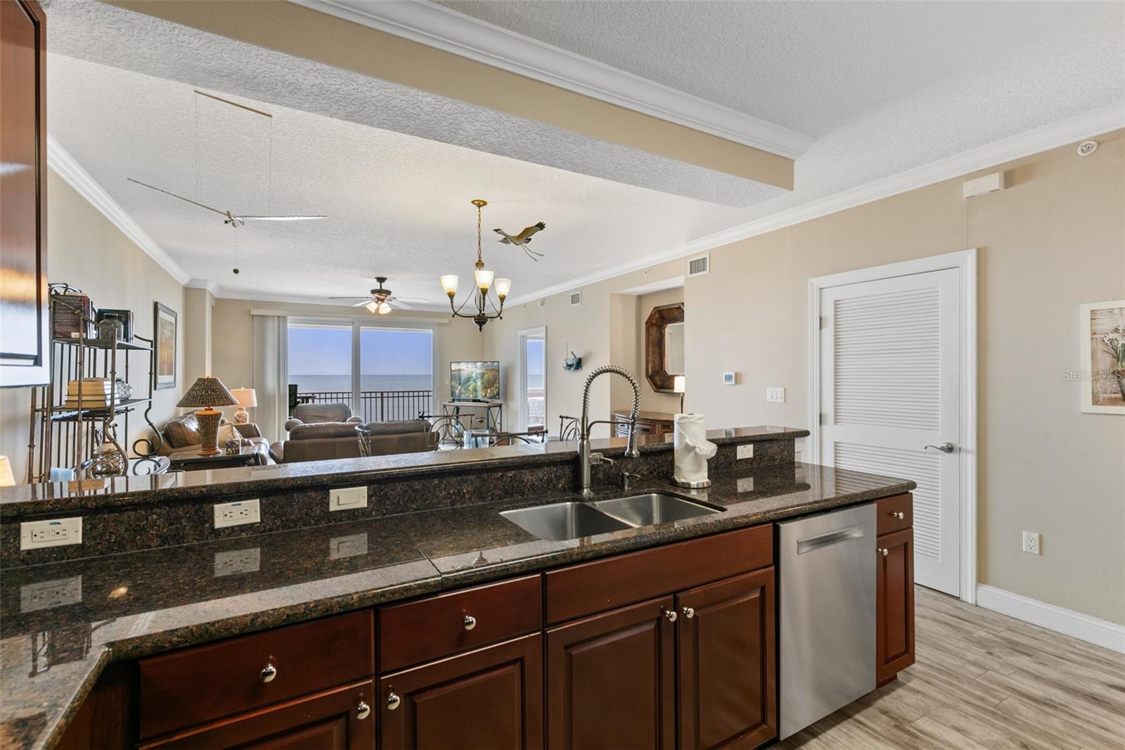 60 Surfview Drive, FL