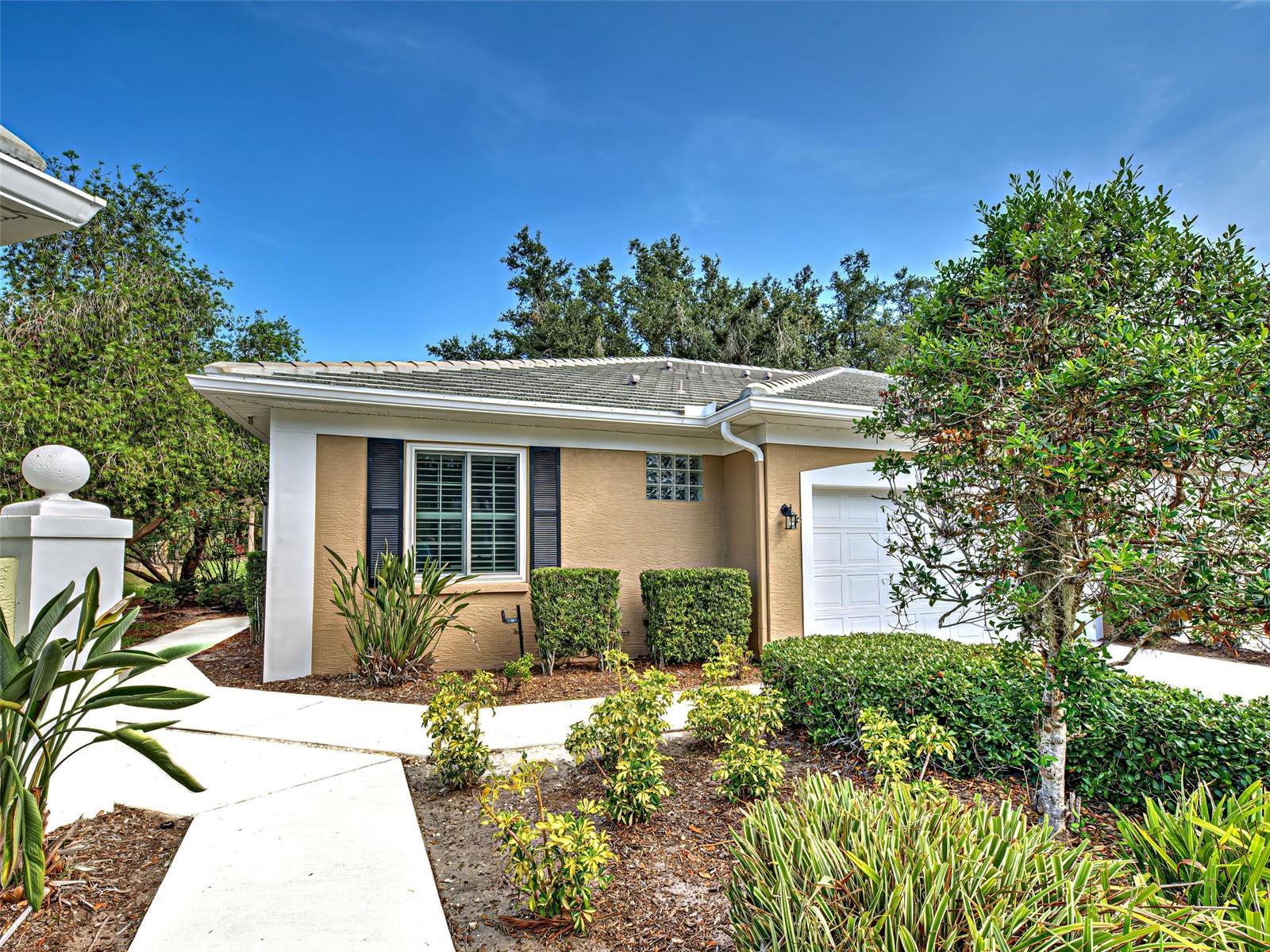 912 Barclay Court, FL