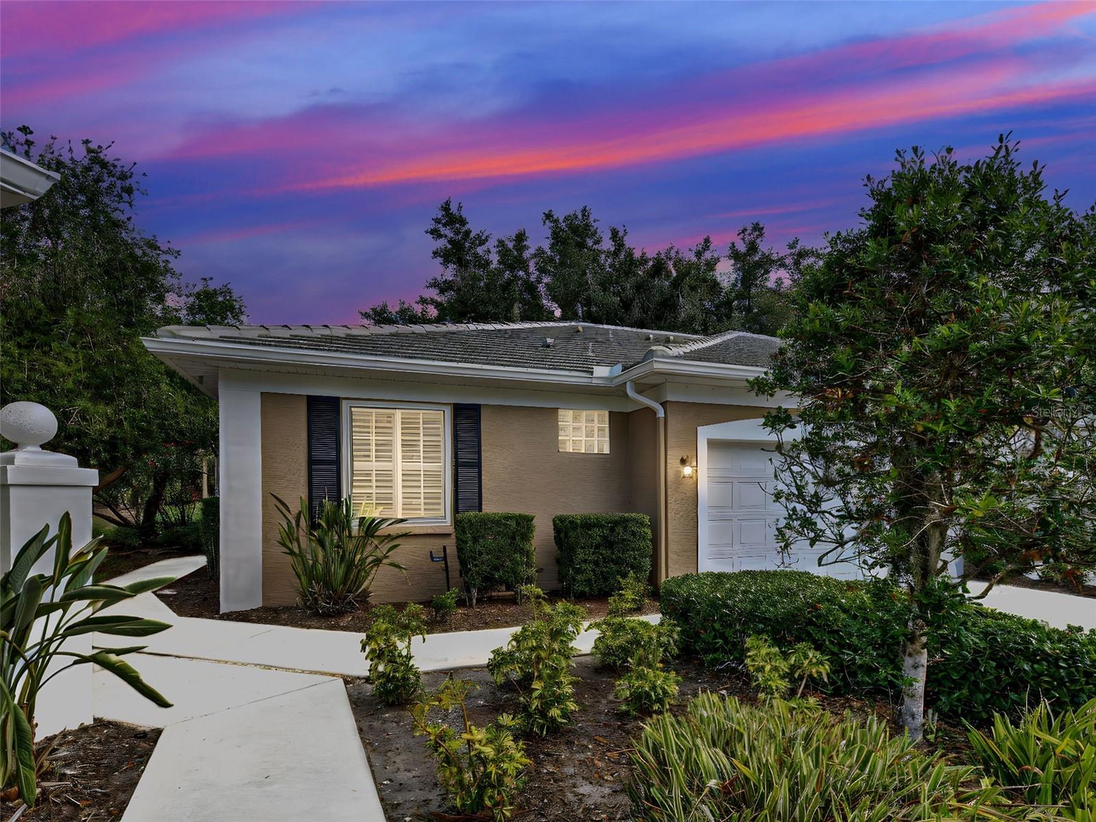 912 Barclay Court, FL