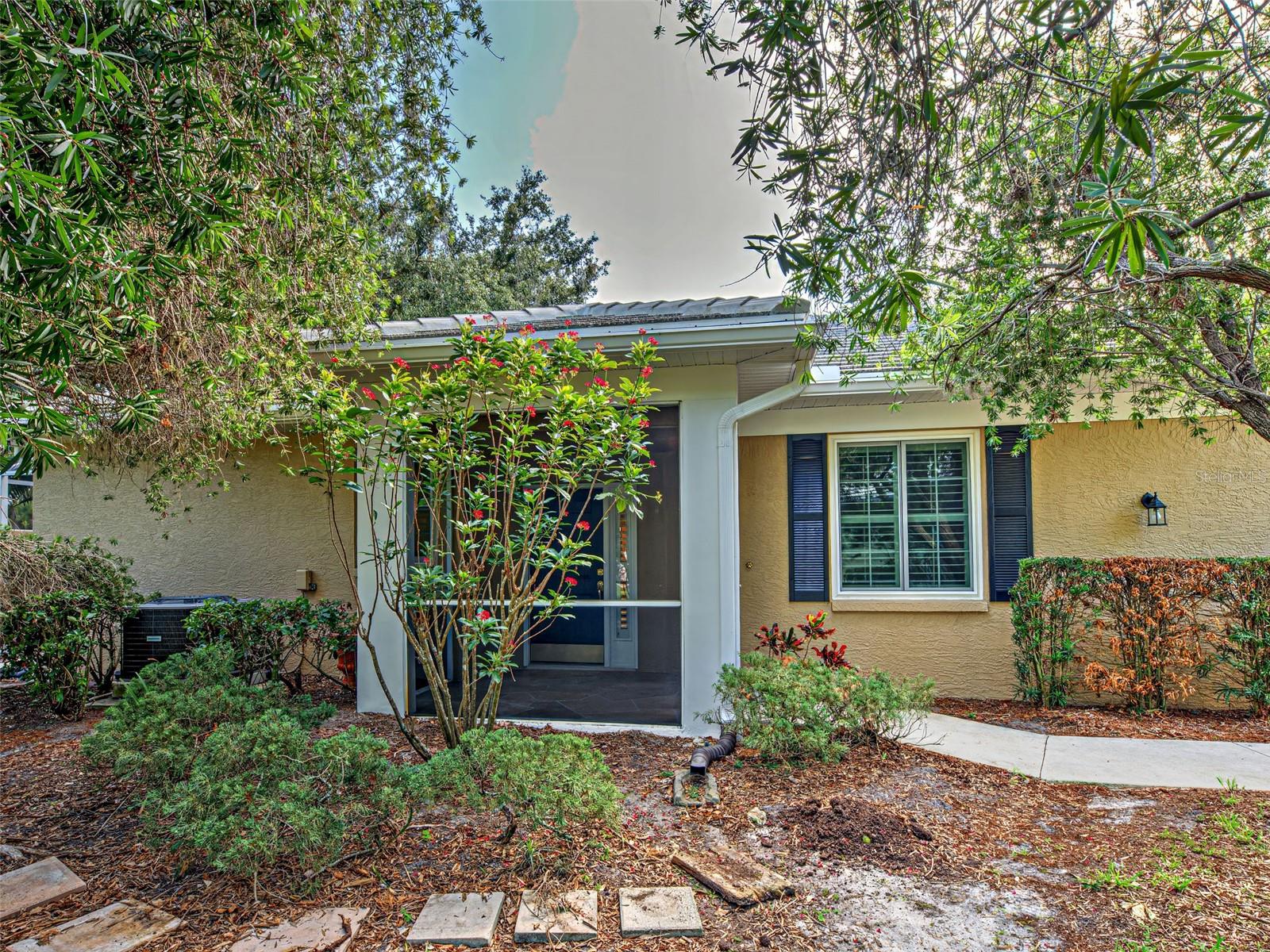 912 Barclay Court, FL