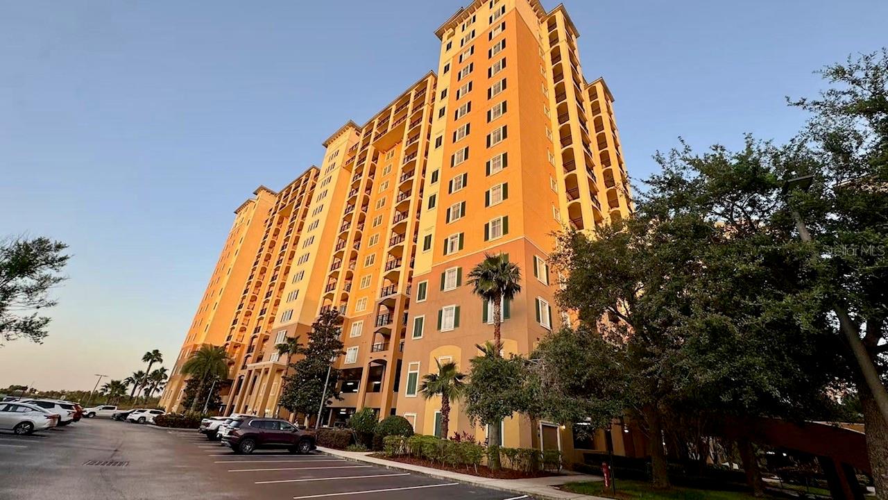 8125 Resort Village Drive, FL
