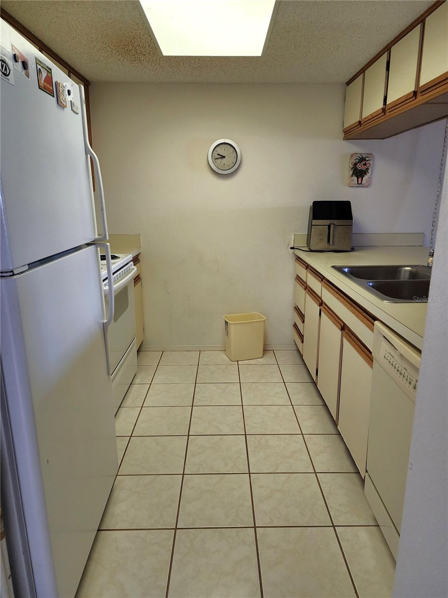 4056 Oakview Drive, FL