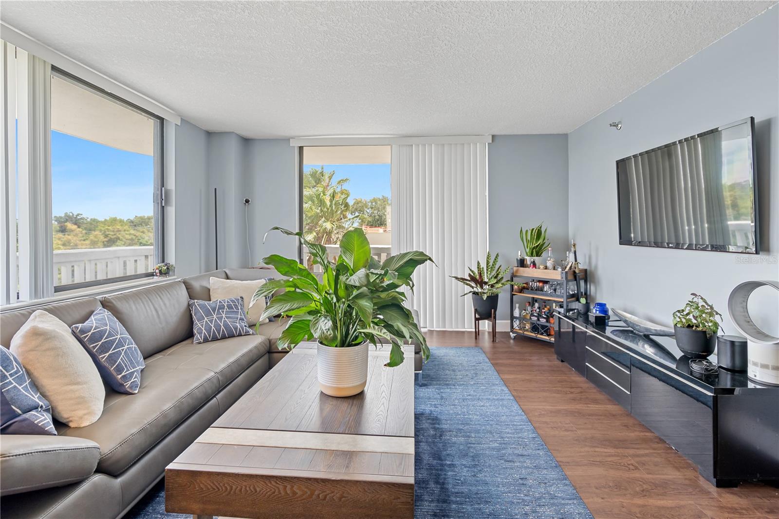 400 Colonial Drive, FL