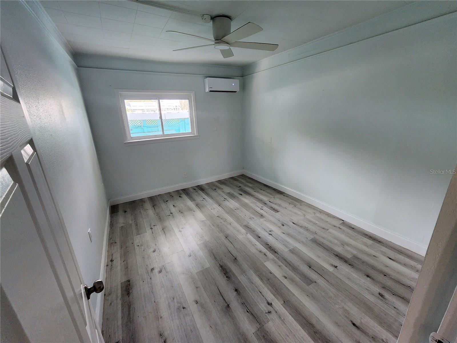 318 Dixie Freeway, FL