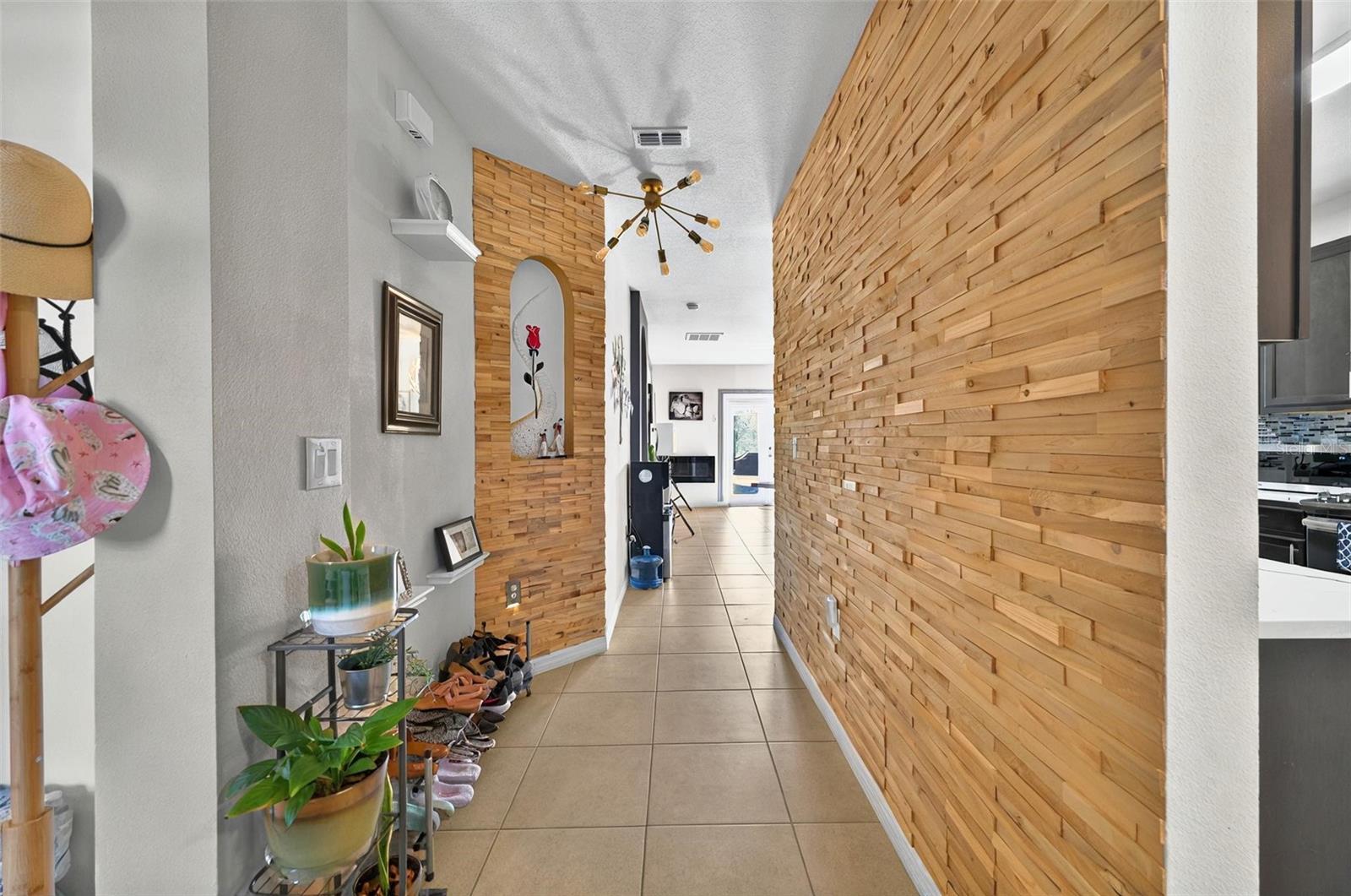826 Sheen Circle, FL