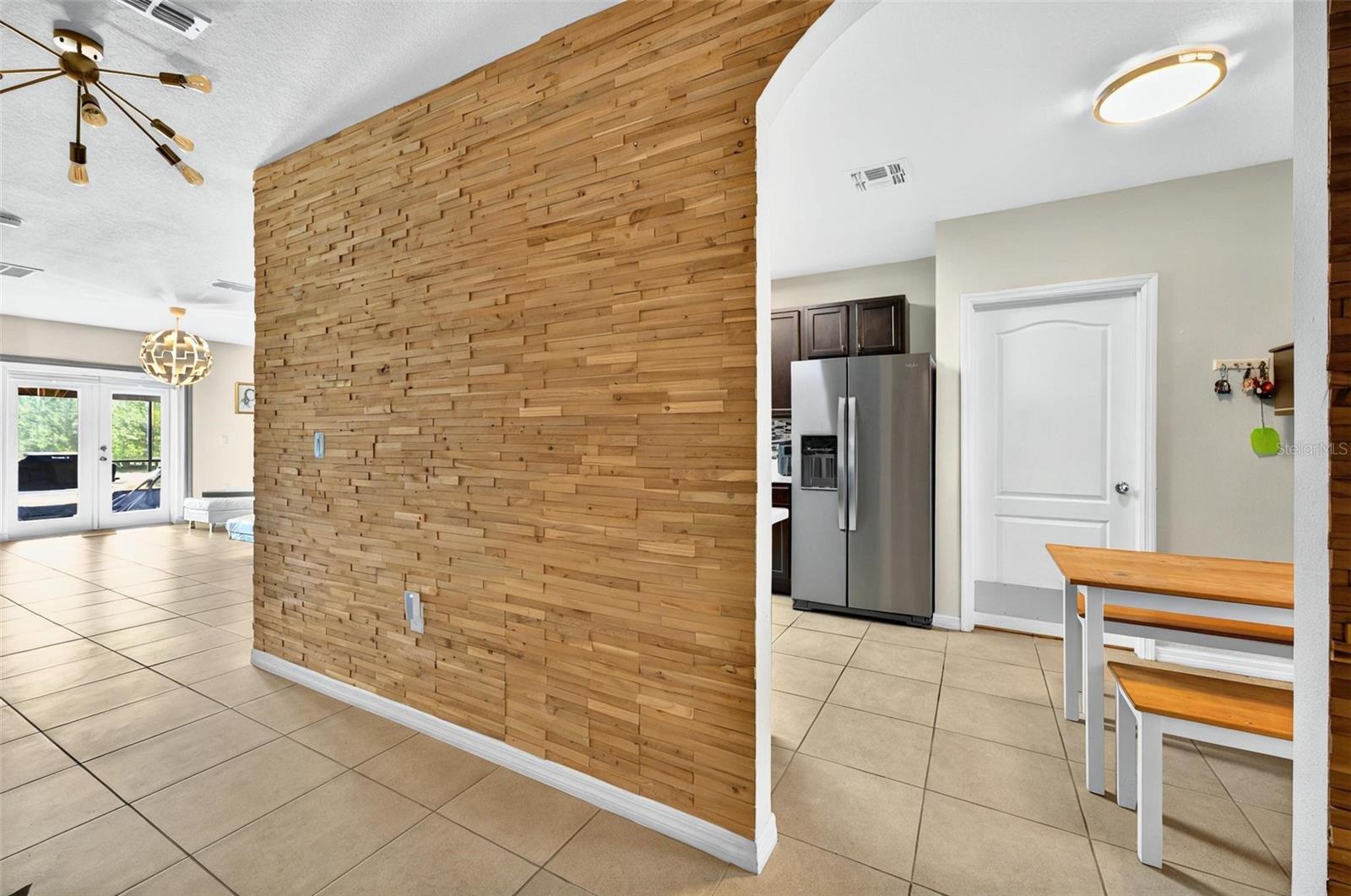 826 Sheen Circle, FL
