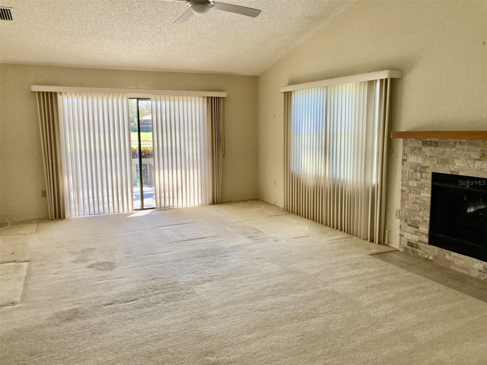 3407 Avenida Madera, FL