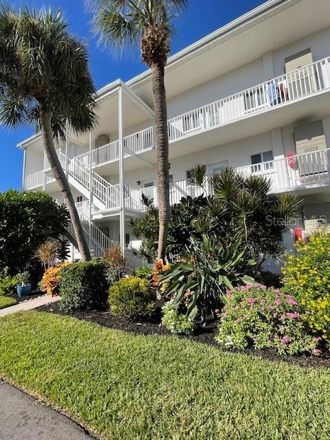 100 The Esplanade, FL