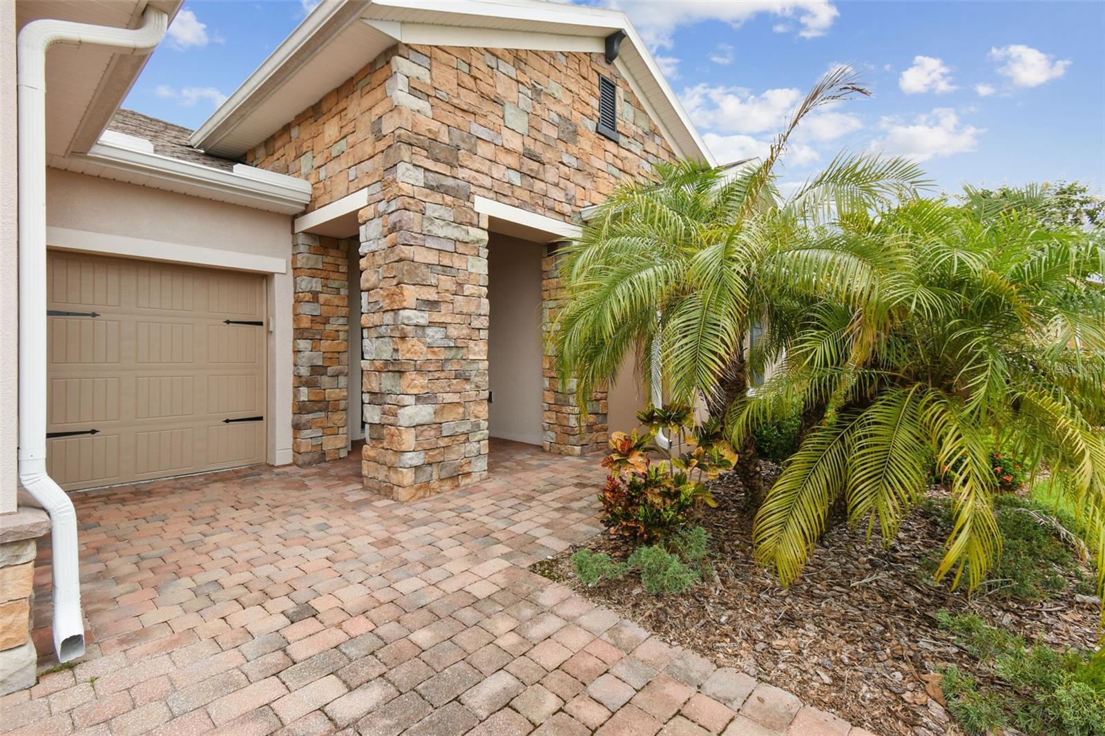 726 Irvine Ranch Road, FL