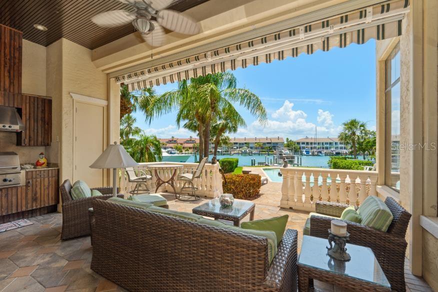 841 Ponce De Leon Drive, FL