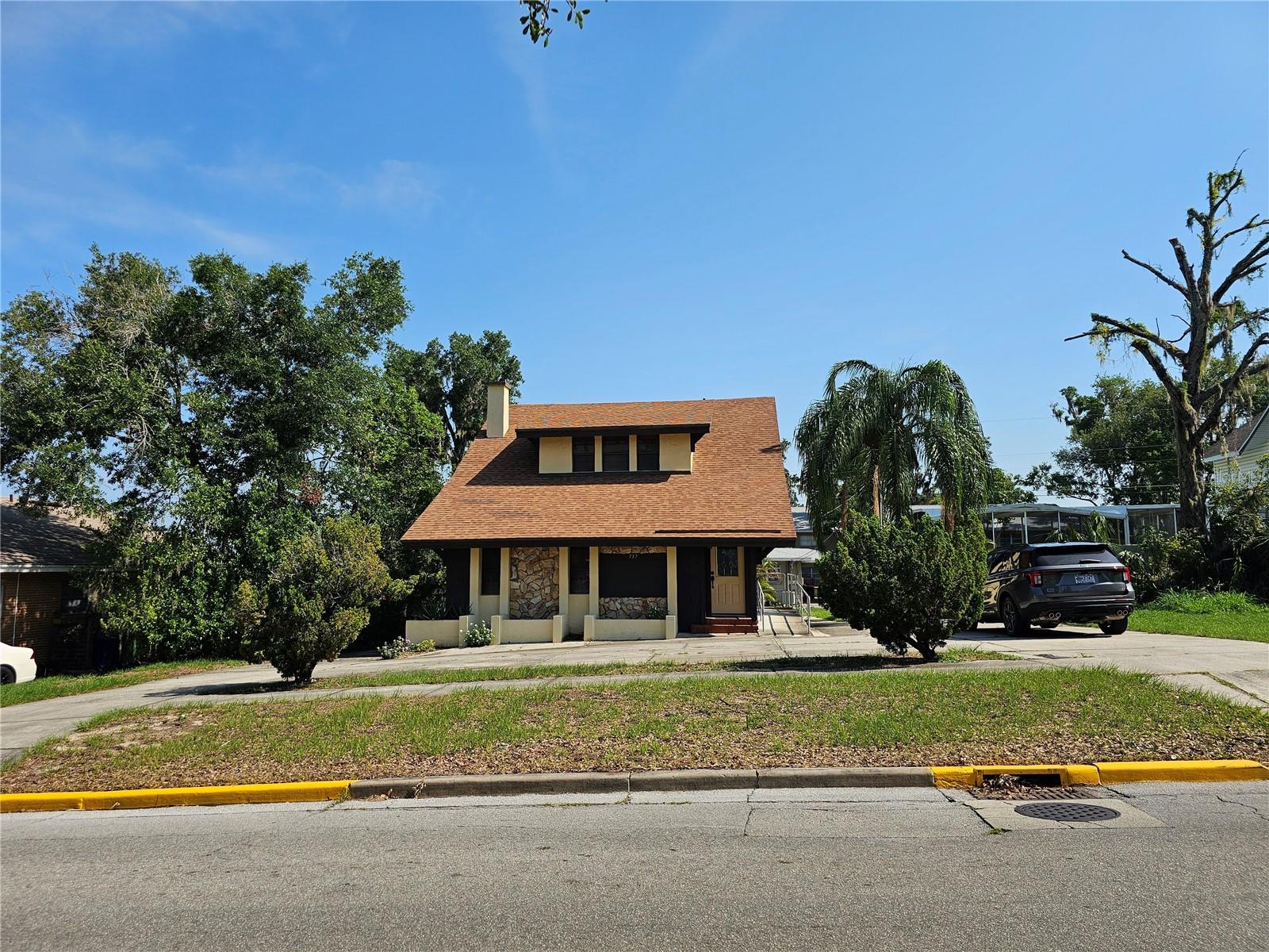 737 Central Avenue, FL