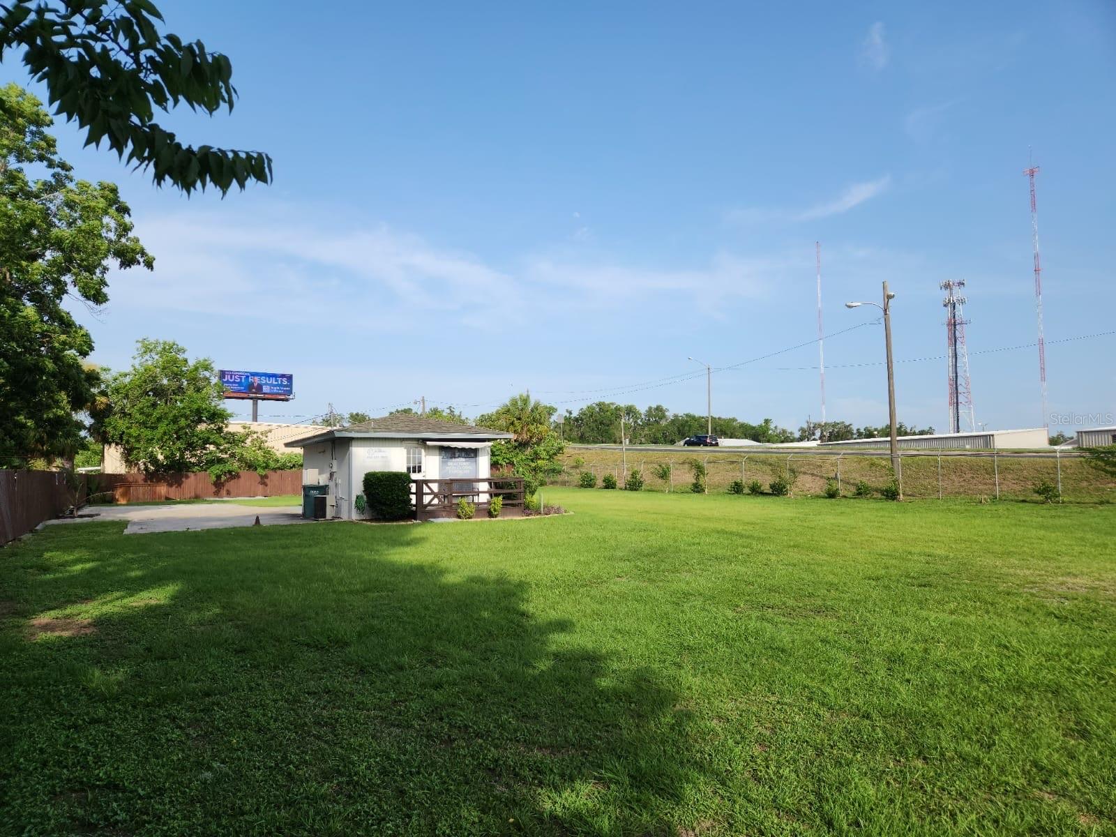 909 (Hwy 200) 10th Street, FL