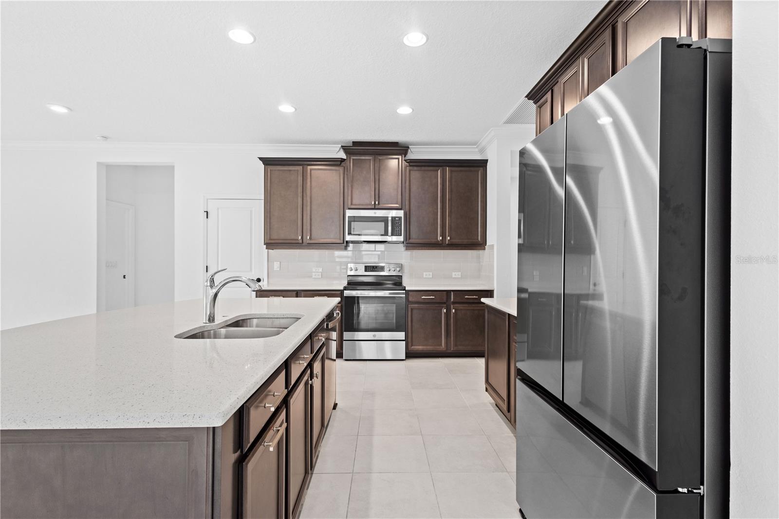 926 Fernleaf Run, FL