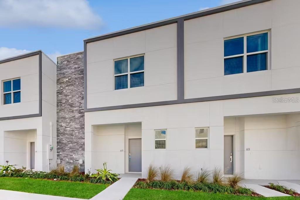 609 Trikomo Drive, FL