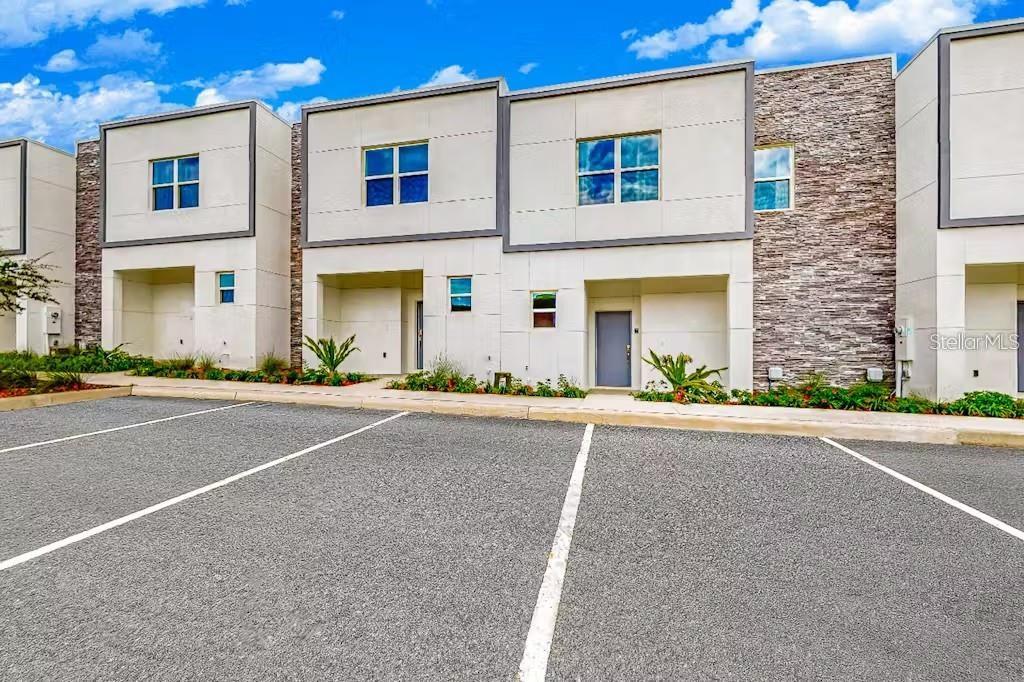 609 Trikomo Drive, FL
