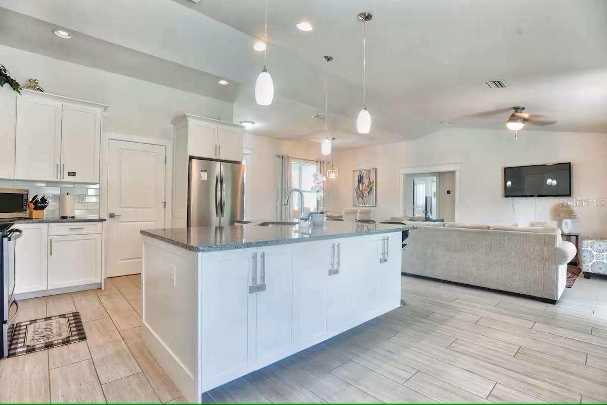 831 Palmetto Drive, FL