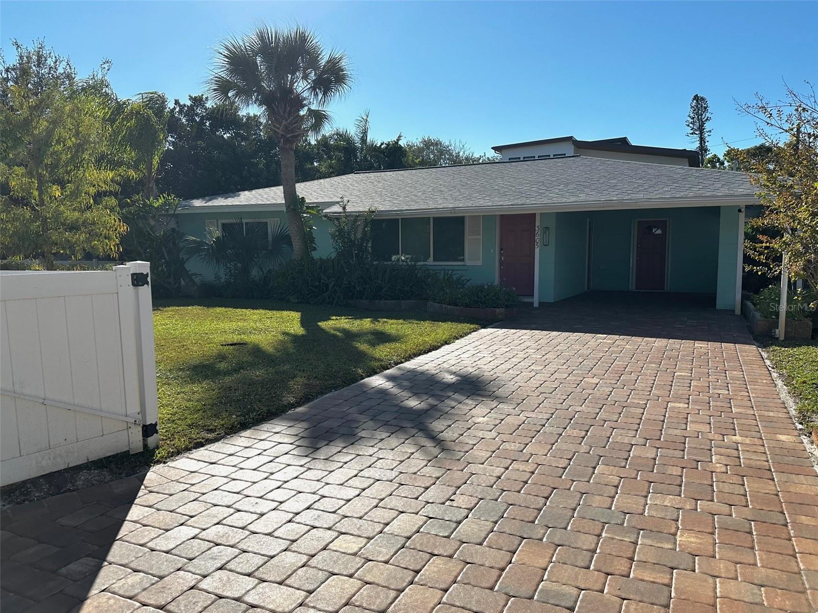 3605 Iroquois Avenue, FL