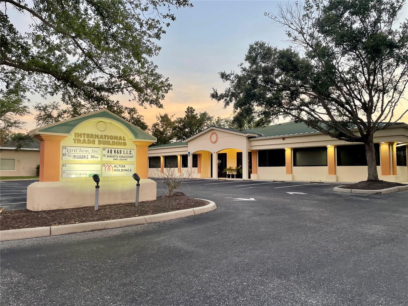 72 Sarasota Center Boulevard, FL