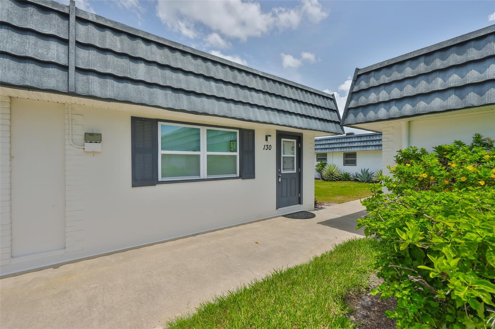 301 Kings Boulevard, FL