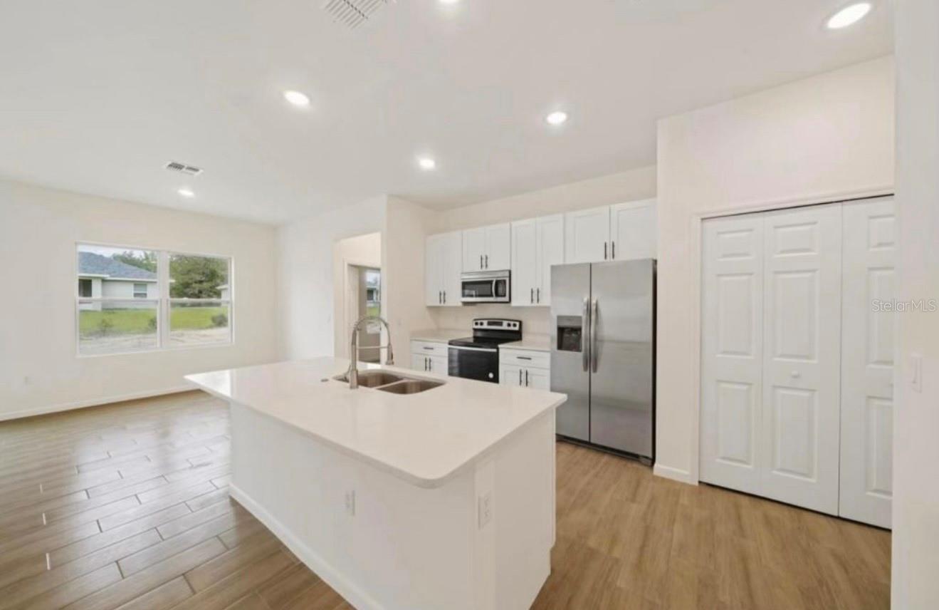 1686 168th Loop, FL