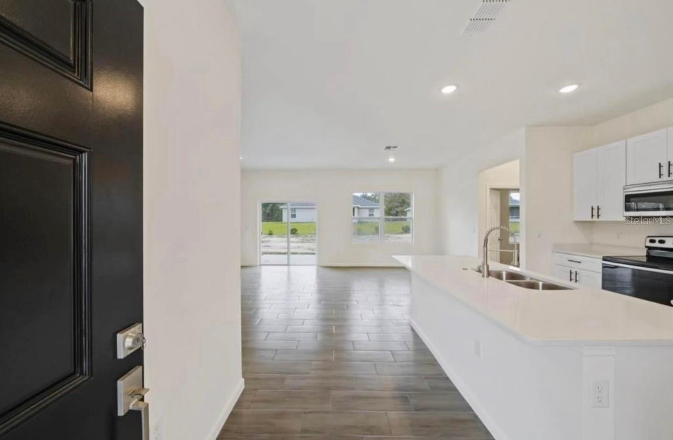 1686 168th Loop, FL