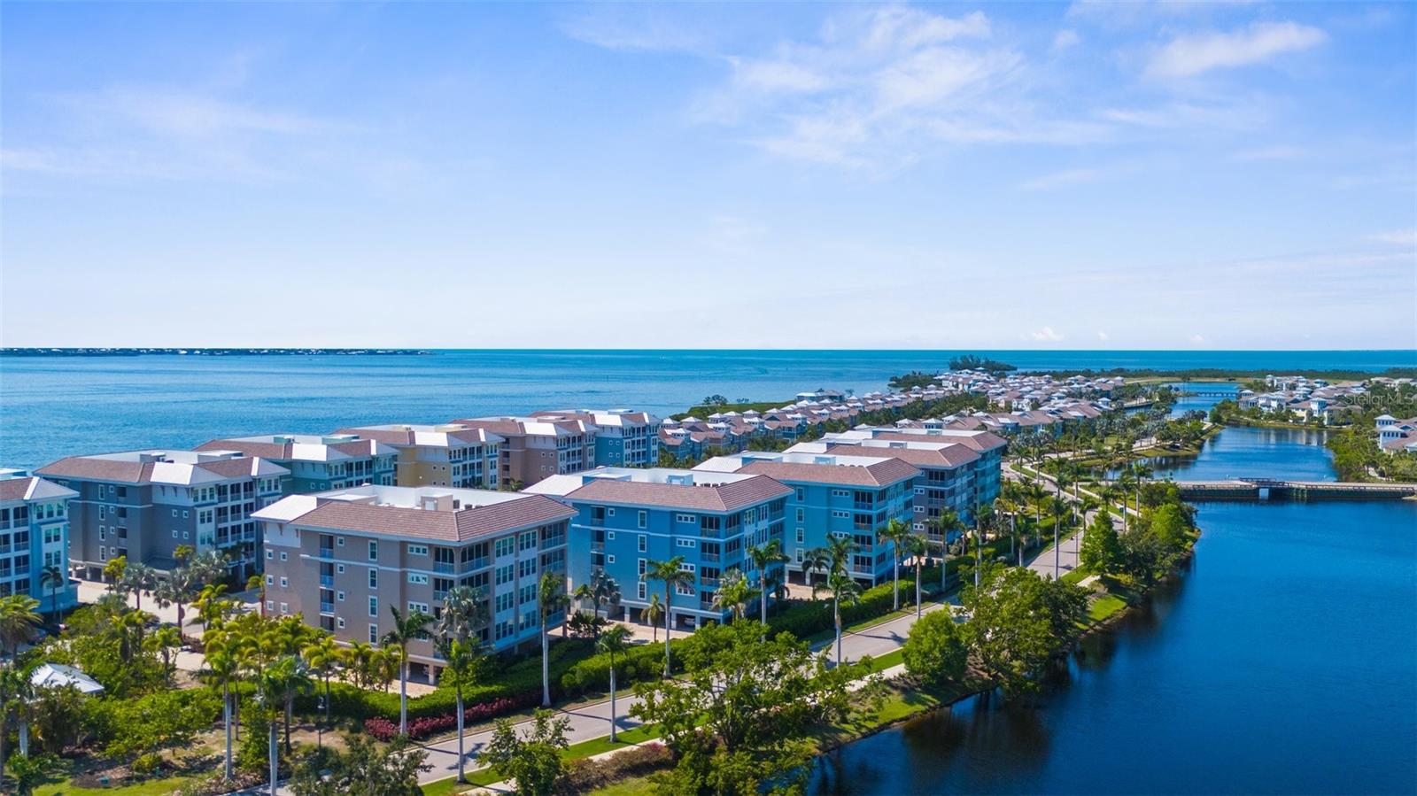 395 Aruba Circle, FL
