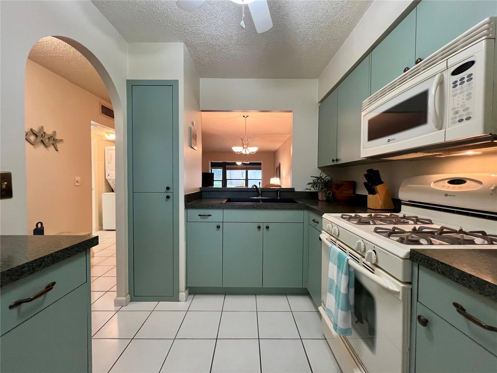 1286 Mission Hills Boulevard, FL