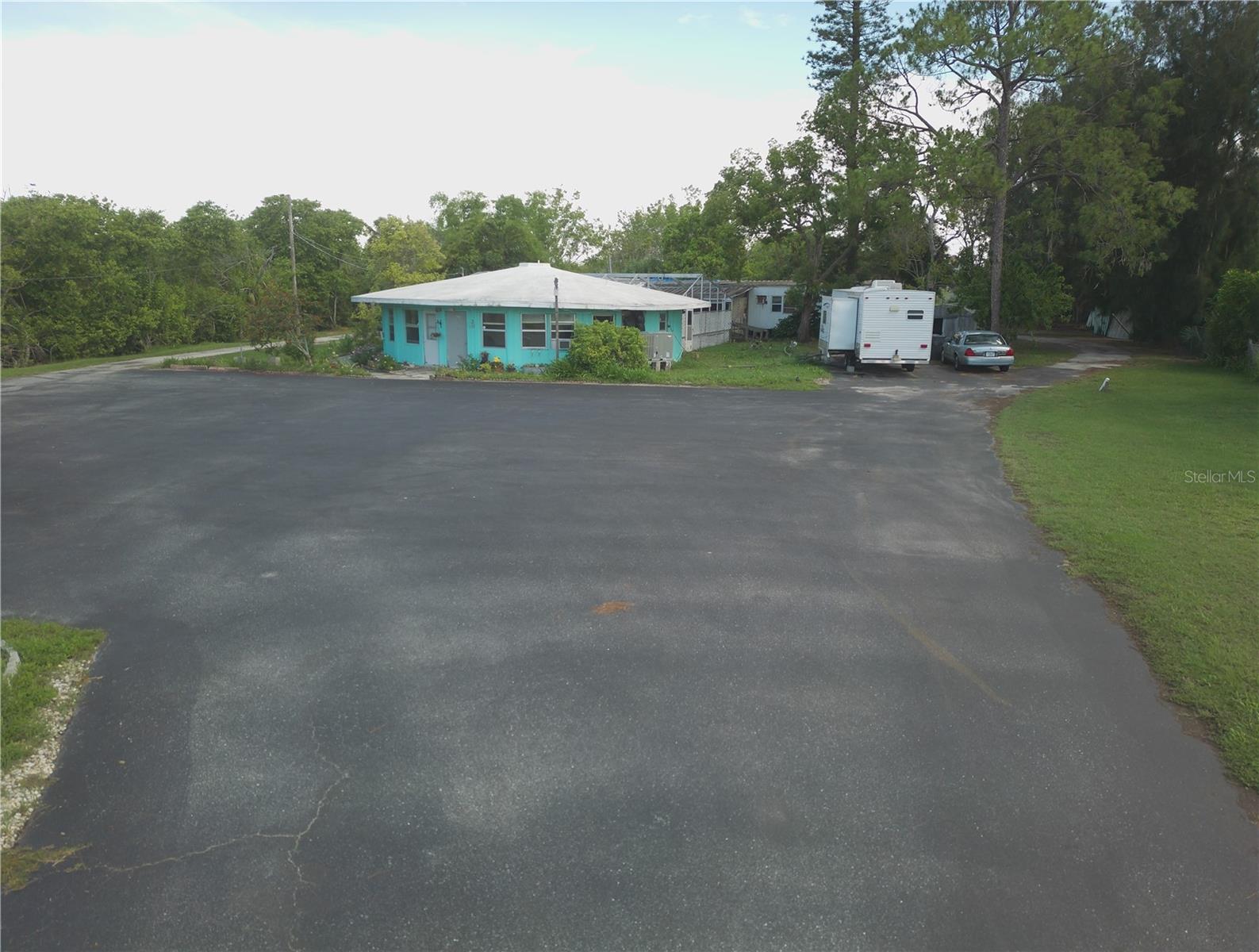 1603, 1605,1608,1611 Shell Point Road, FL