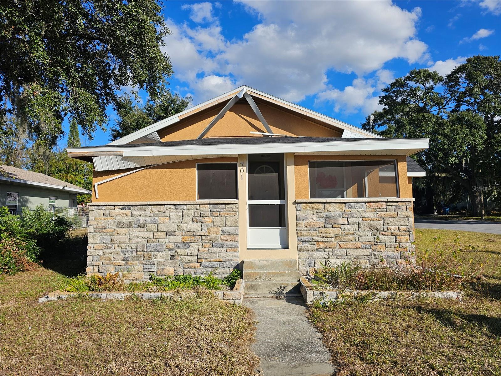 701 N 7th St, FL