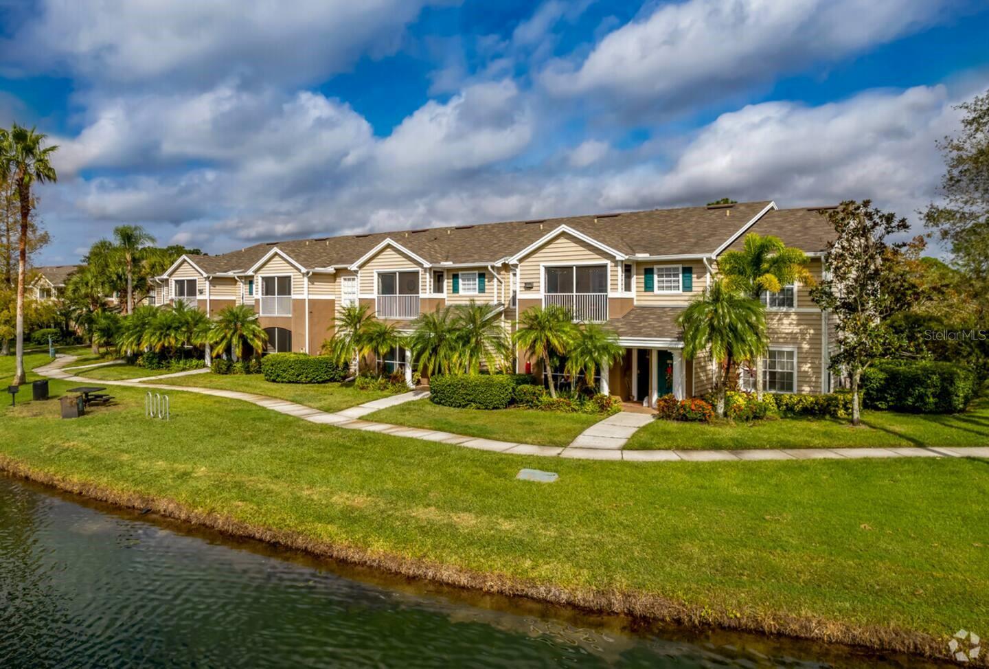 8815 Manor Loop, FL
