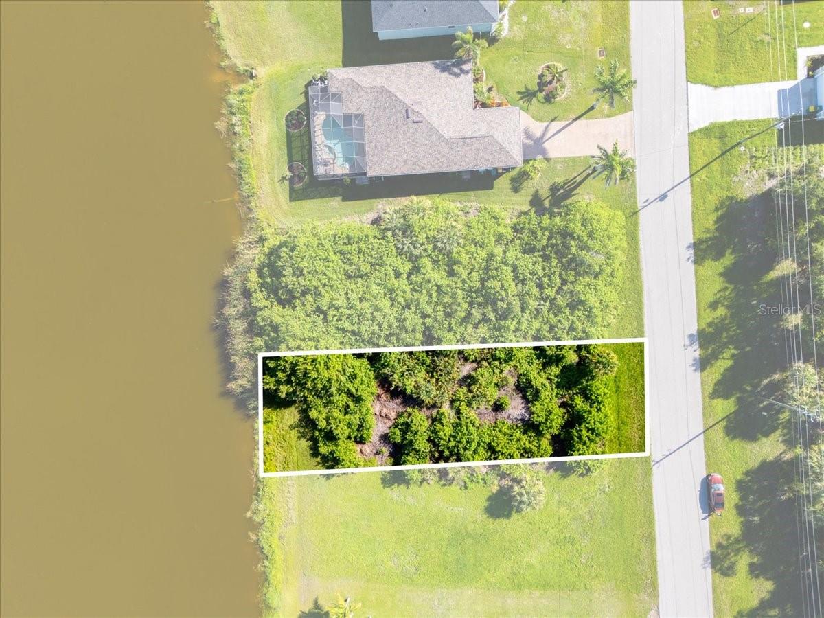 214 Antilla Drive, FL